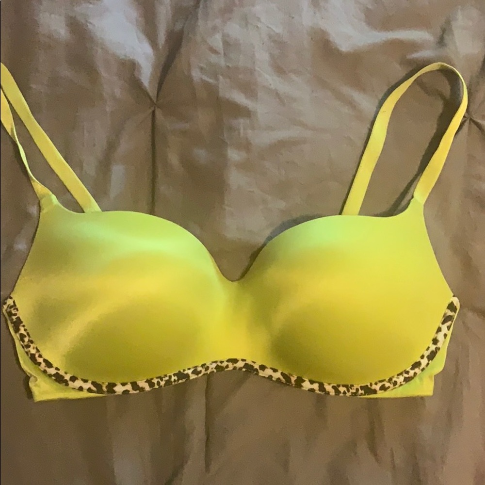 Victoria’s Secret Bra 34D